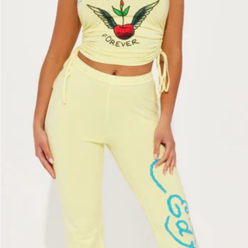 Ed Hardy Yellow Graphic set